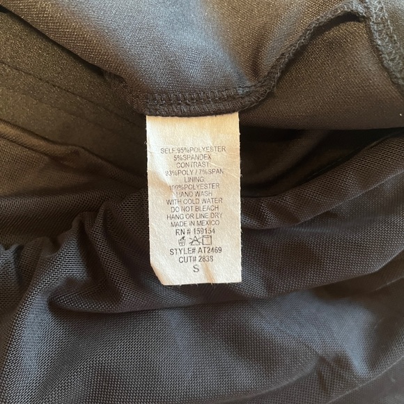 Windsor Picture Perfect Off The Shoulder Bustier - Picture 8 of 8